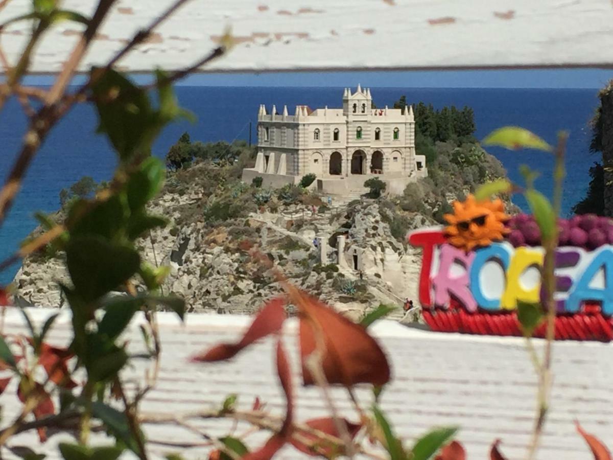 Lo Splendore Del Borgo Tropea Luaran gambar